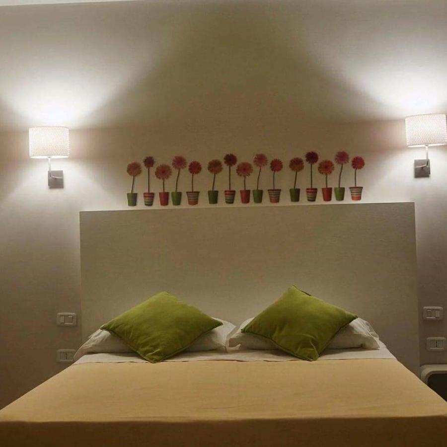 מרינה די סקבוניאה B&B Il Quadrato מראה חיצוני תמונה
