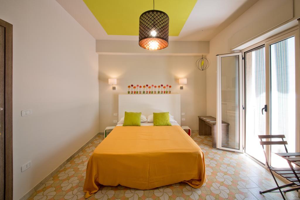 מרינה די סקבוניאה B&B Il Quadrato מראה חיצוני תמונה