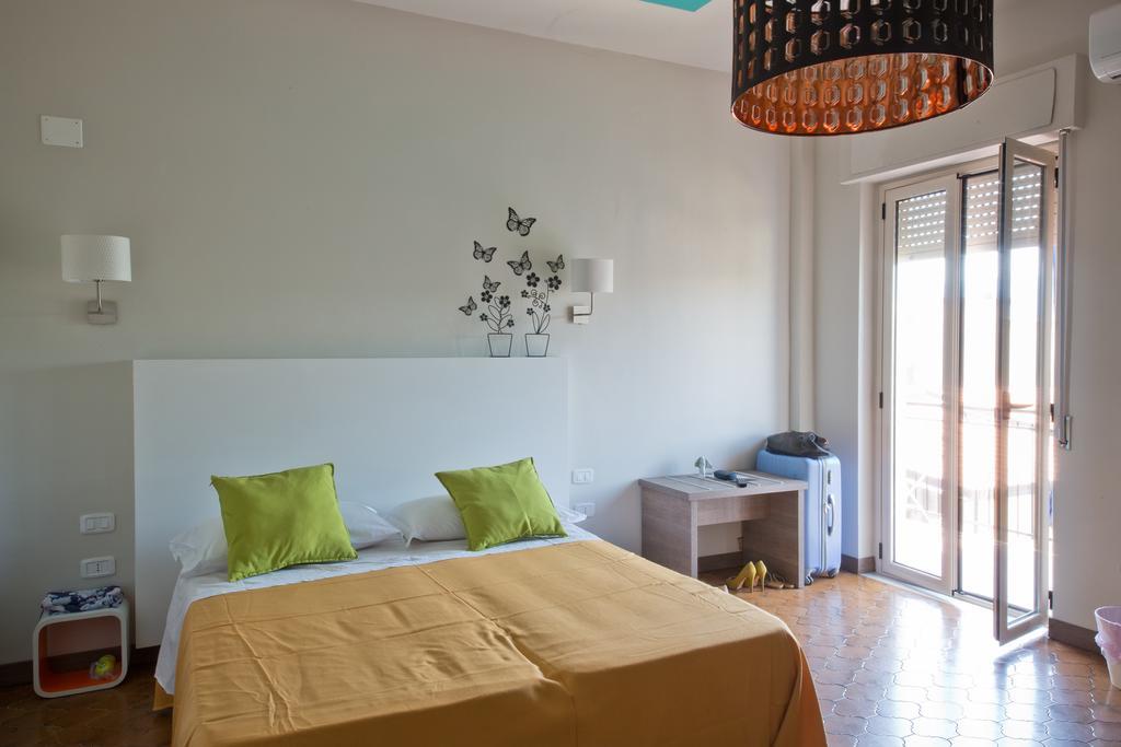 מרינה די סקבוניאה B&B Il Quadrato מראה חיצוני תמונה